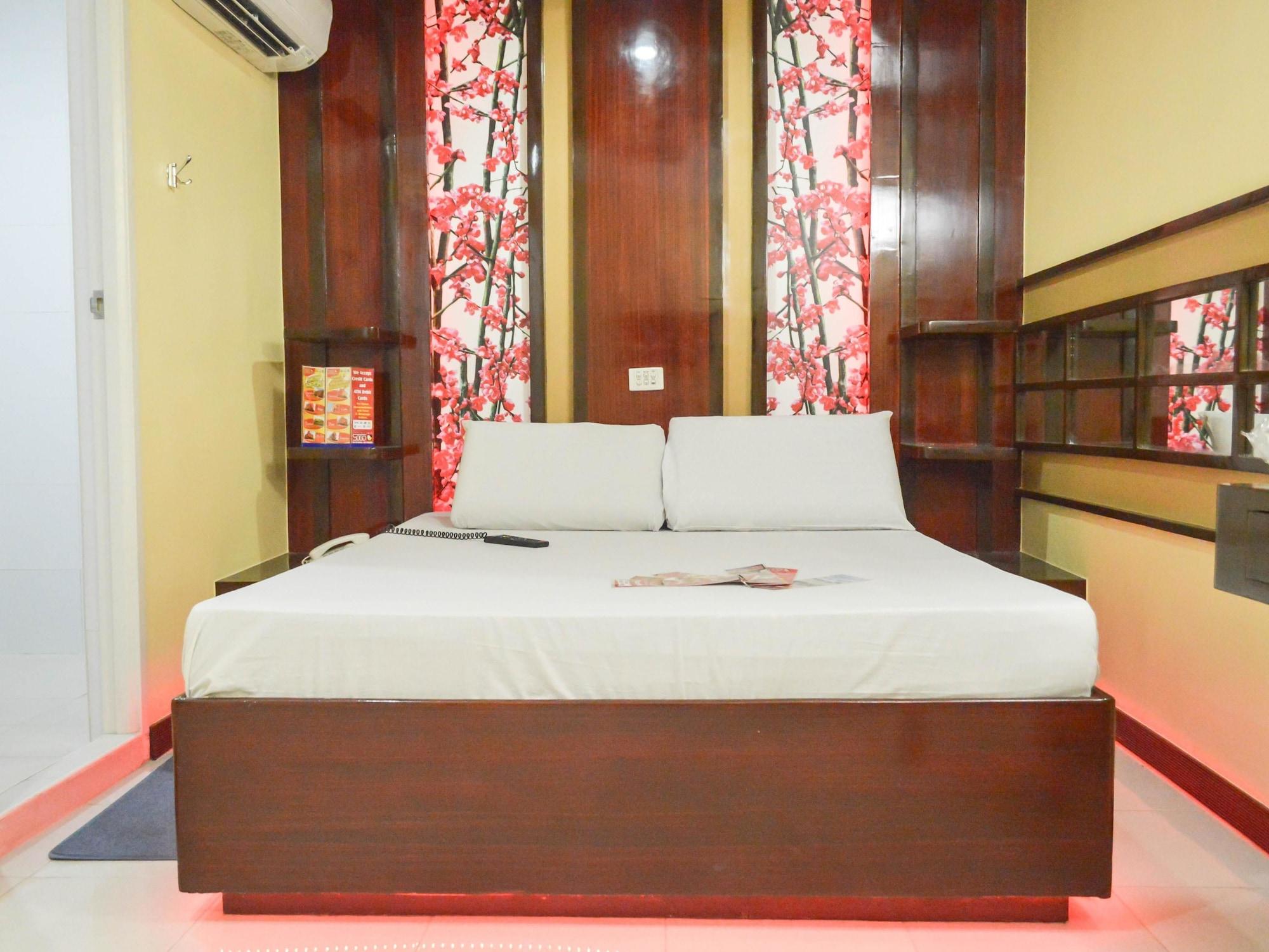 Hotel Sogo Pasay Wood Street Экстерьер фото