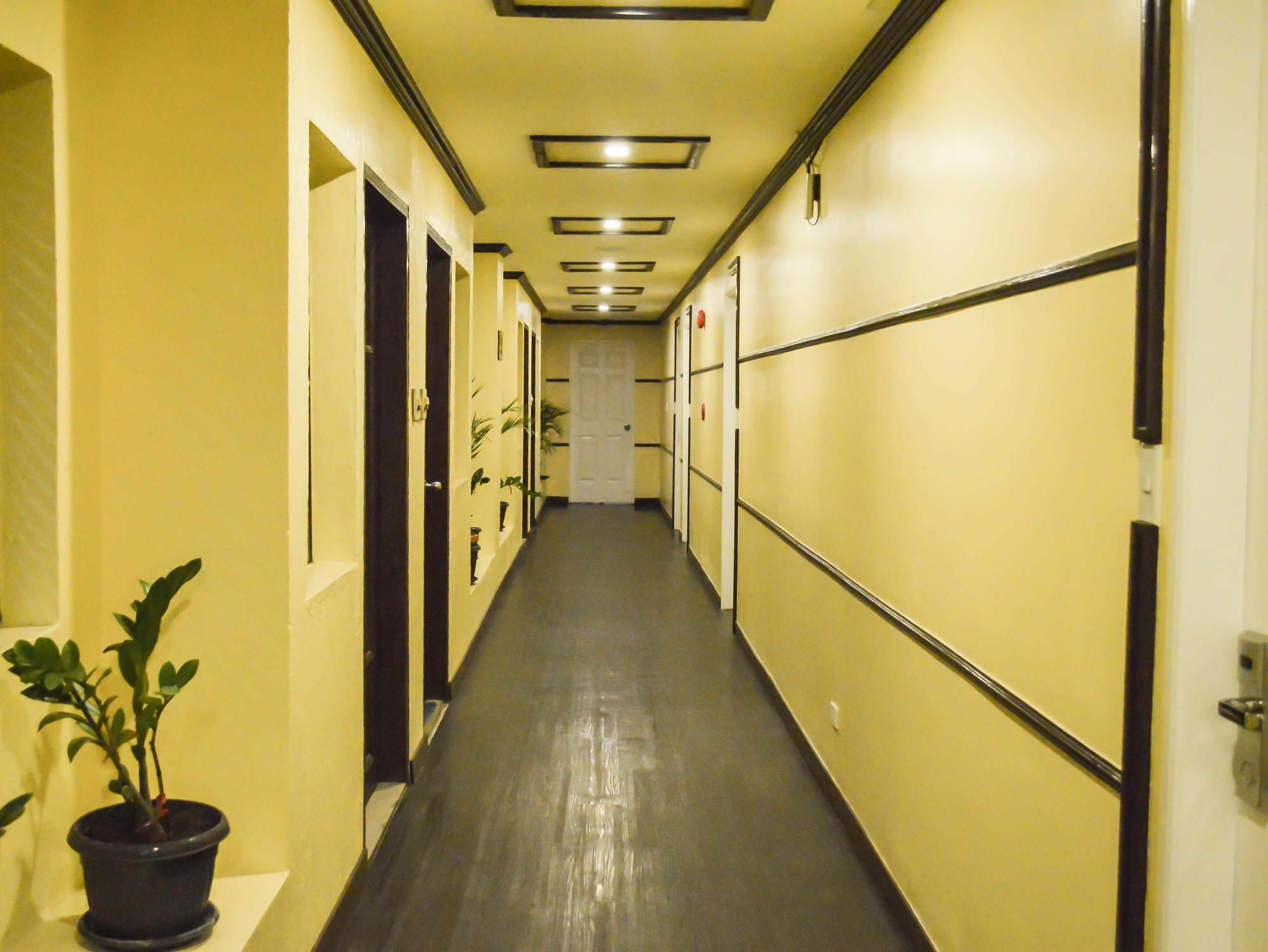Hotel Sogo Pasay Wood Street Экстерьер фото