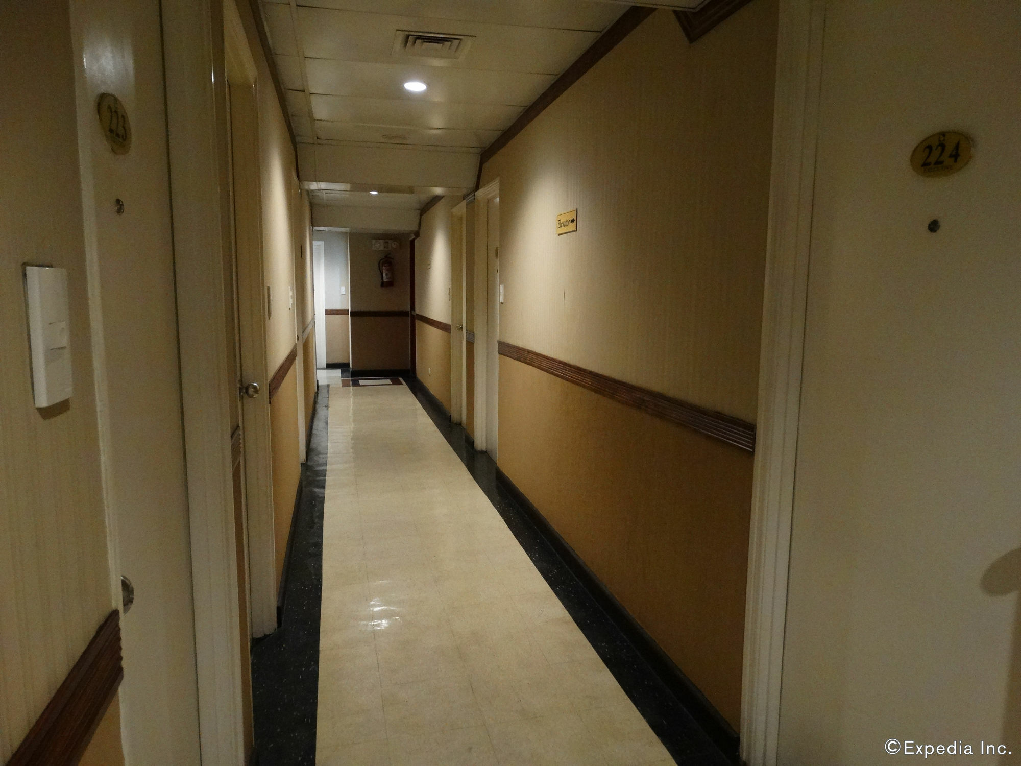 Hotel Sogo Pasay Wood Street Экстерьер фото