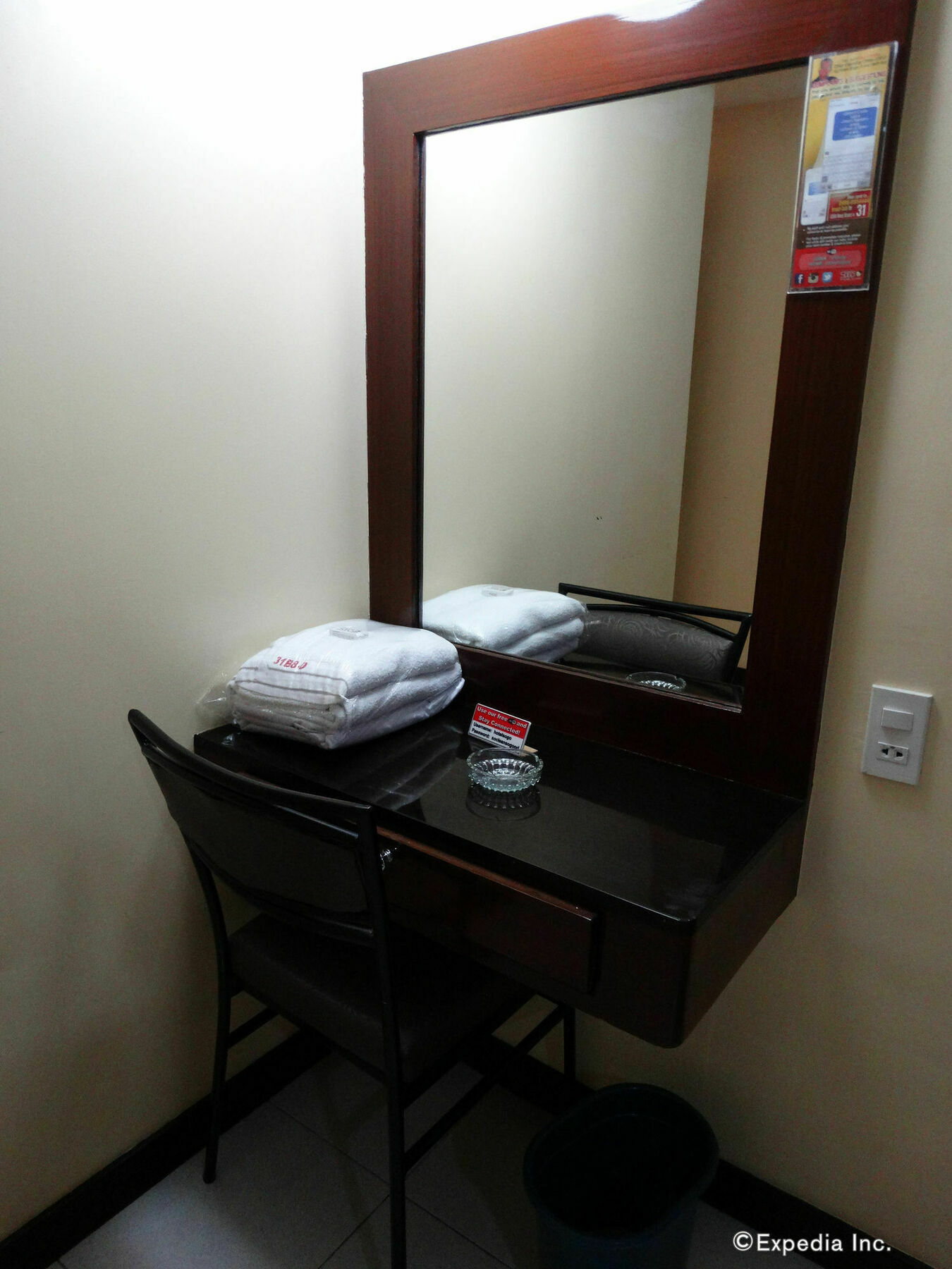 Hotel Sogo Pasay Wood Street Экстерьер фото