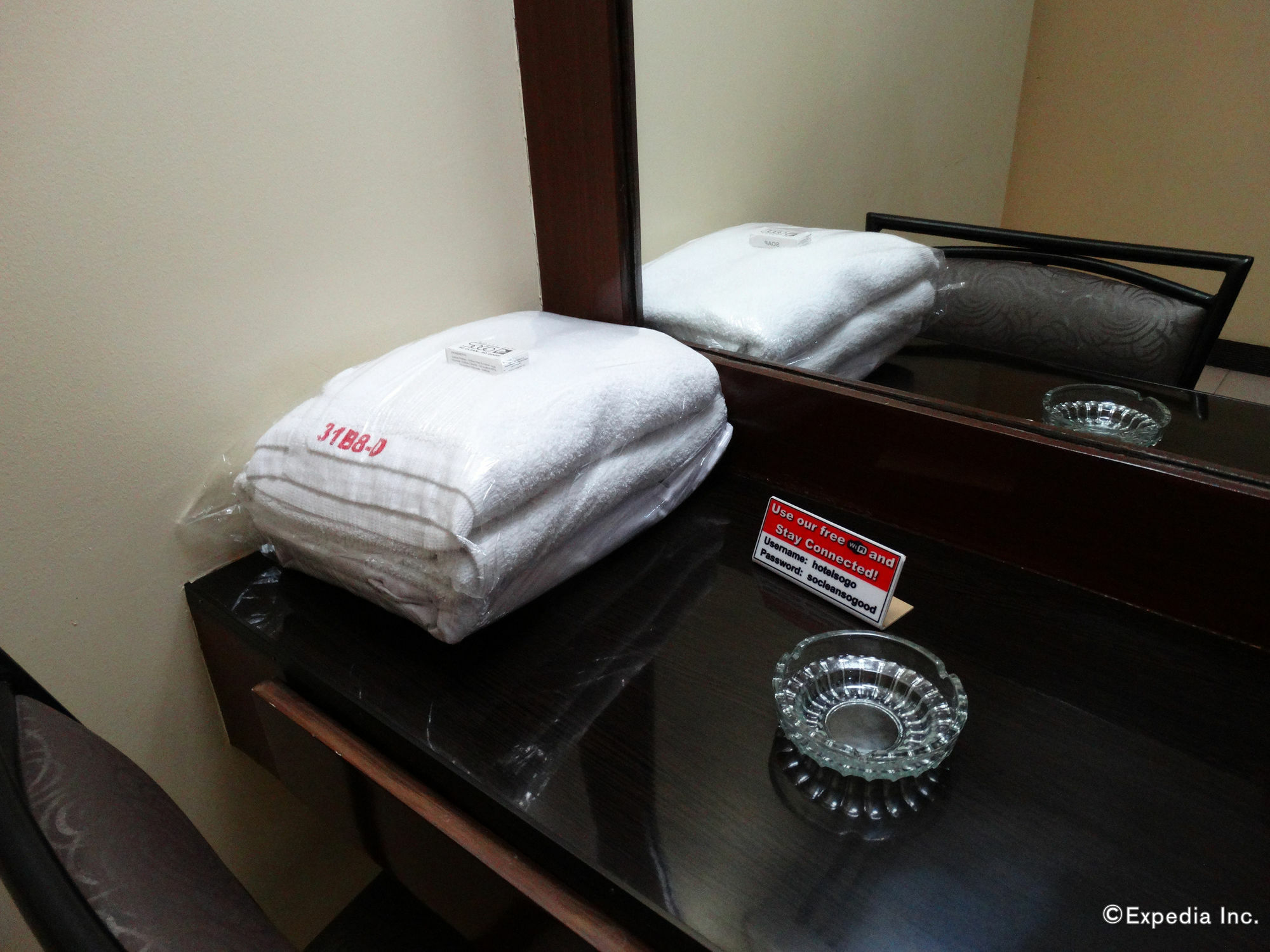 Hotel Sogo Pasay Wood Street Экстерьер фото