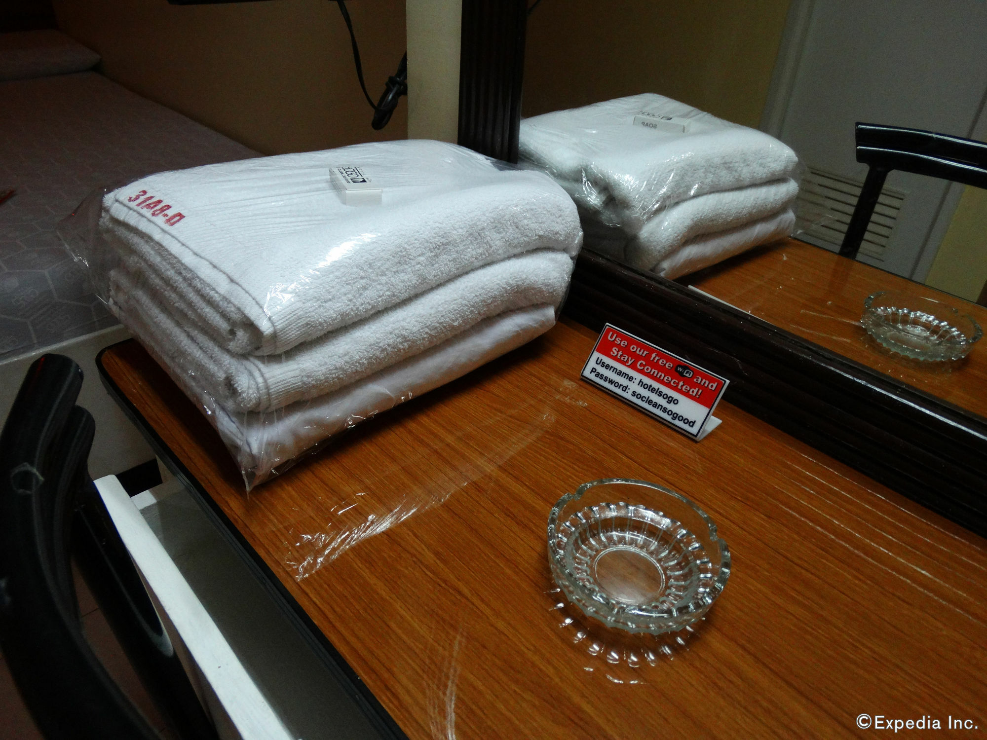 Hotel Sogo Pasay Wood Street Экстерьер фото