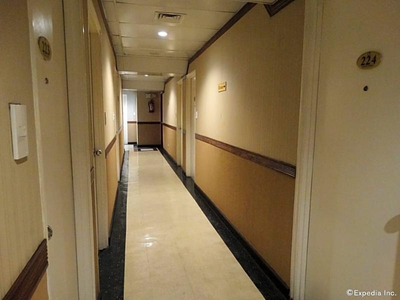Hotel Sogo Pasay Wood Street Экстерьер фото